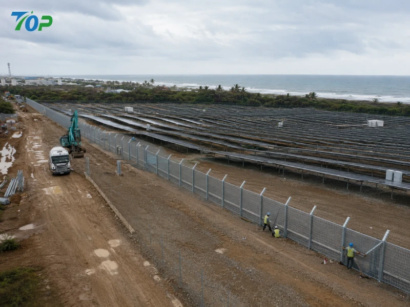 EPC ကုမ္ပဏီများသည် Modular Solar Fencing Systems များဆီသို့ အဘယ်ကြောင့် ပြောင်းလဲလာသနည်း။